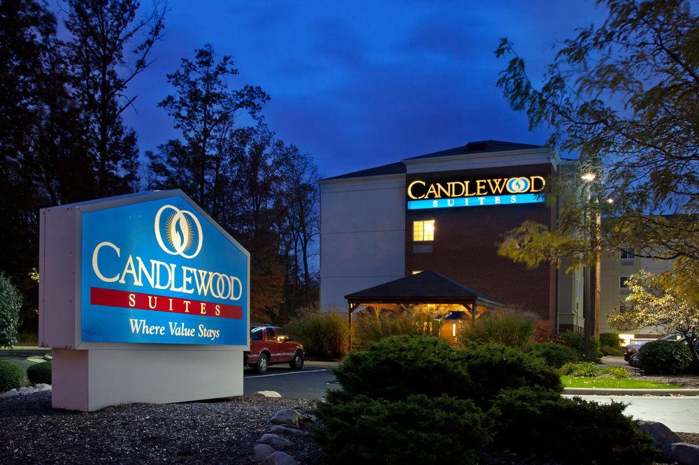 Sonesta Simply Suites Cleveland North Olmsted Airport Exterior foto