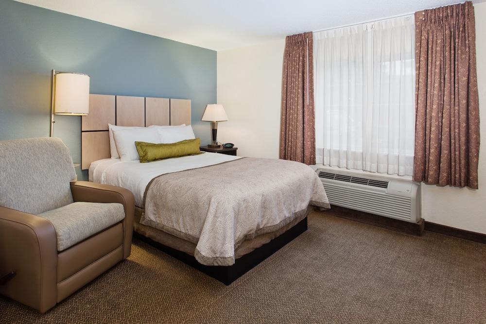 Sonesta Simply Suites Cleveland North Olmsted Airport Exterior foto