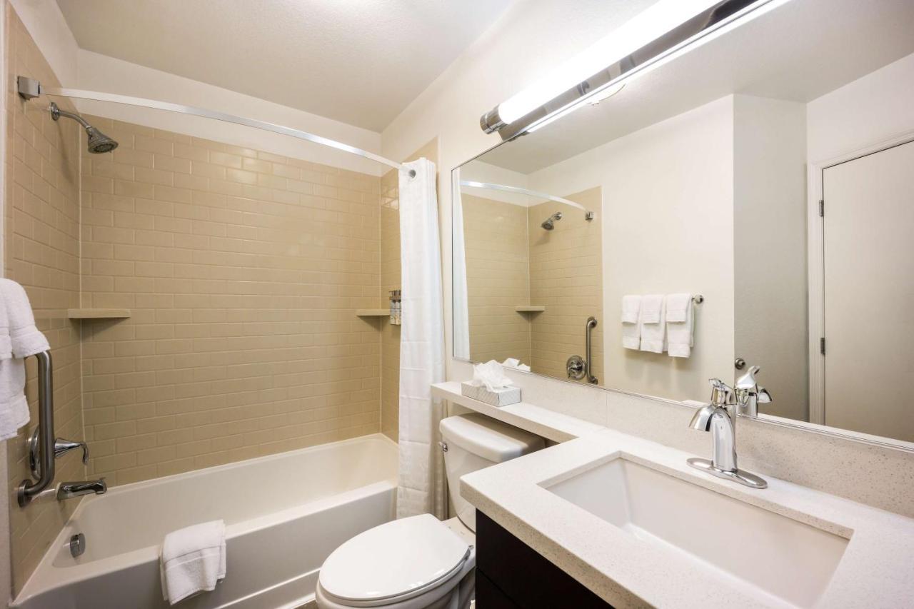 Sonesta Simply Suites Cleveland North Olmsted Airport Exterior foto