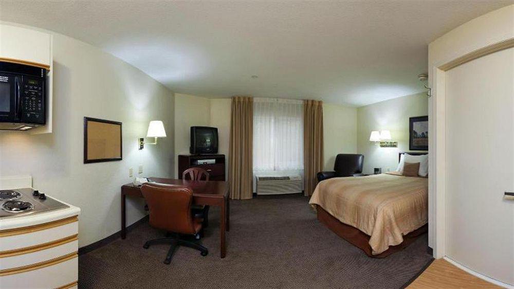 Sonesta Simply Suites Cleveland North Olmsted Airport Exterior foto